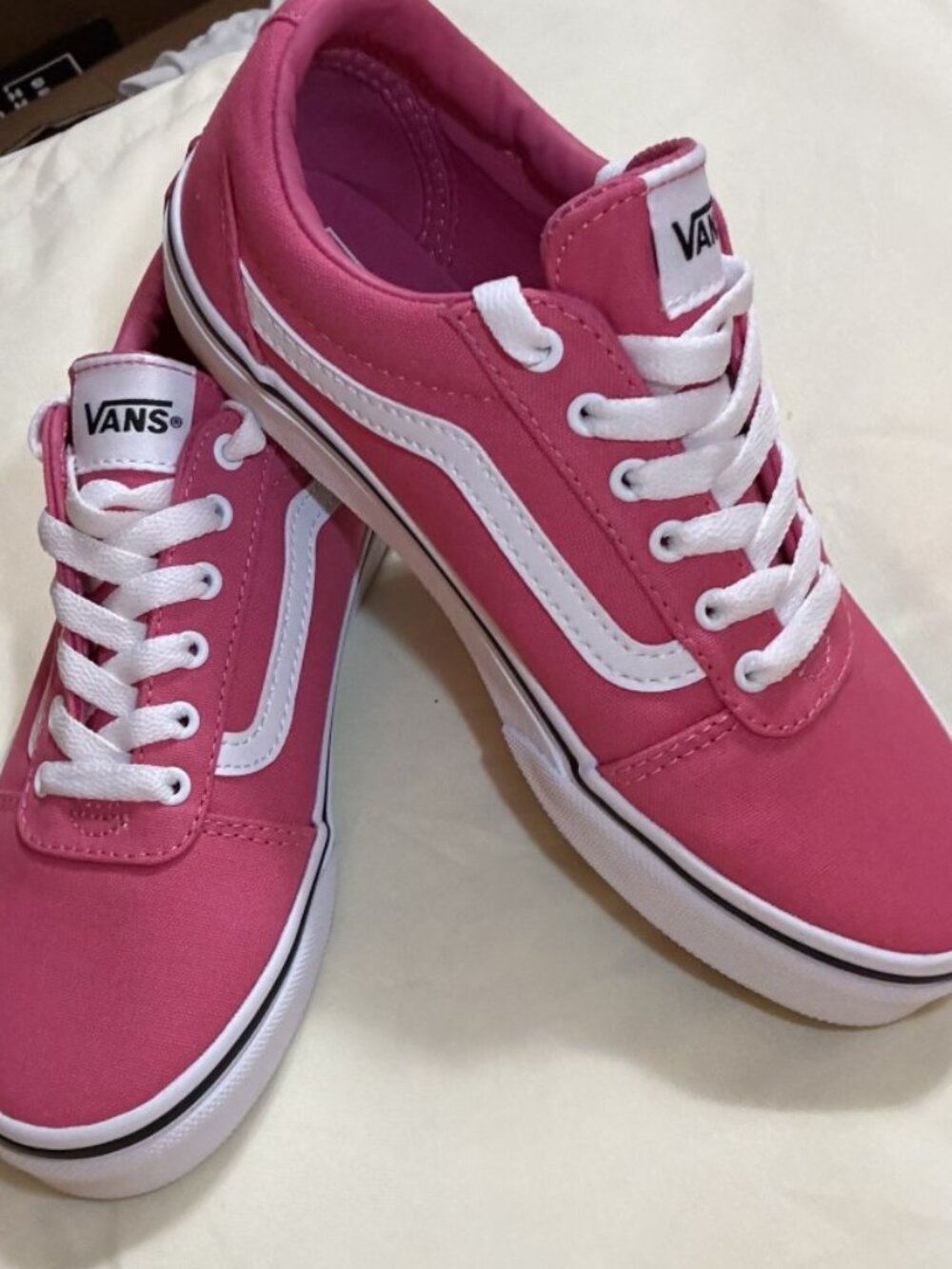 Girls Vans "Wards"